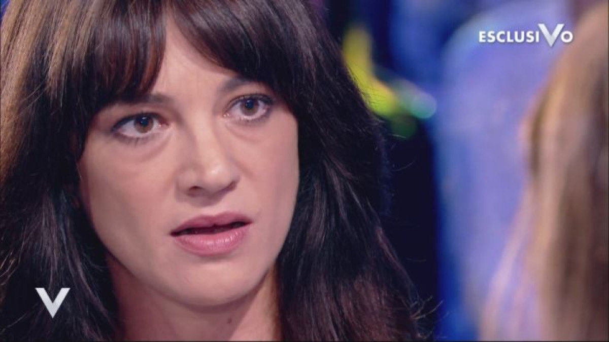 Chi è Asia Argento età mamma amori e il libro sulla sua vita