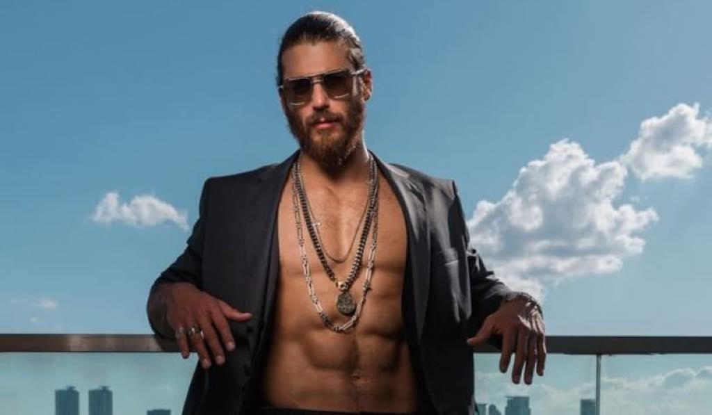 Chi è la fidanzata reale di Can Yaman il bellissimo attore di Daydreamer