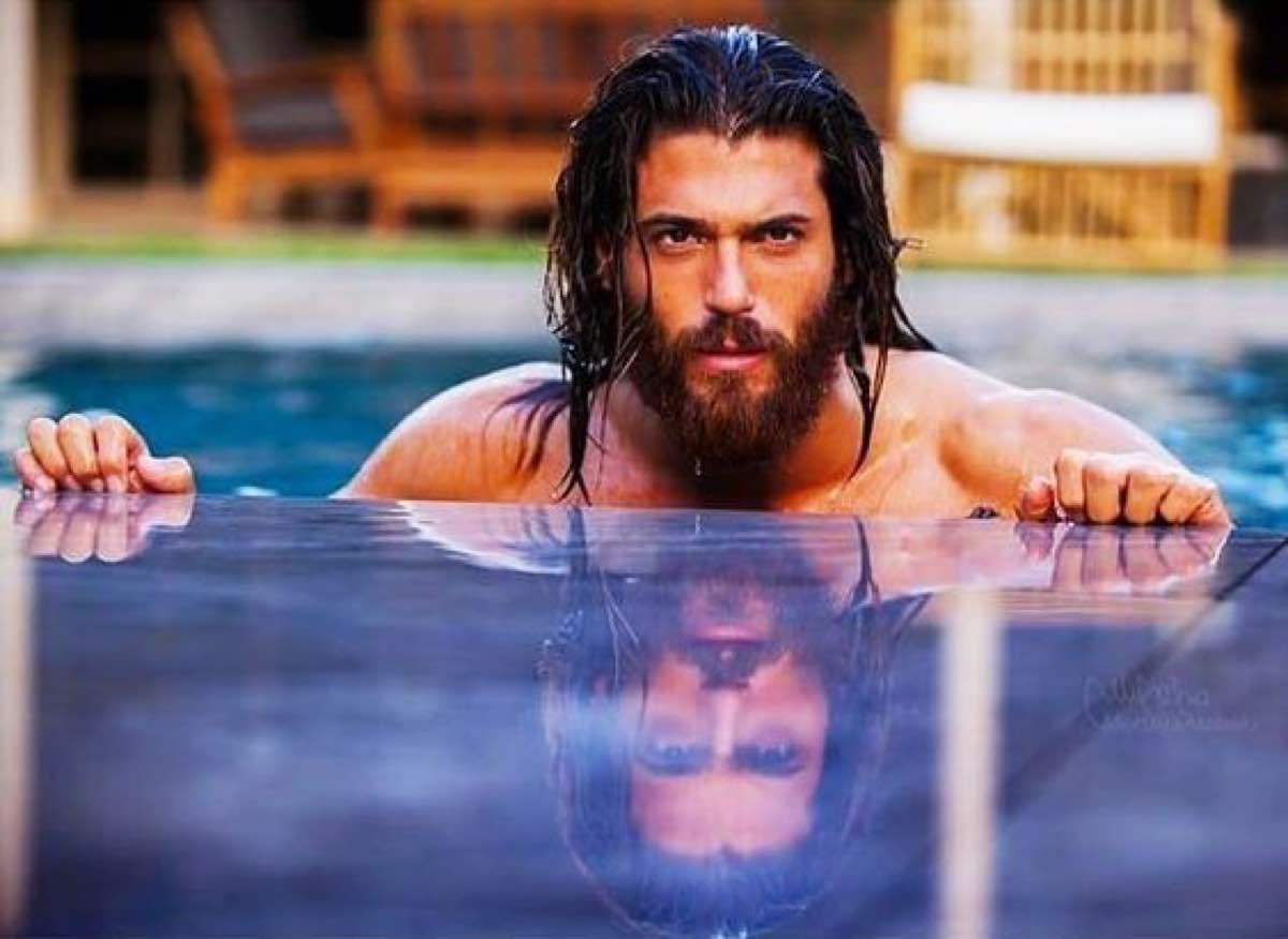 Can Yaman le 10 cose che non conoscete di lui e che oggi vi sveliamo