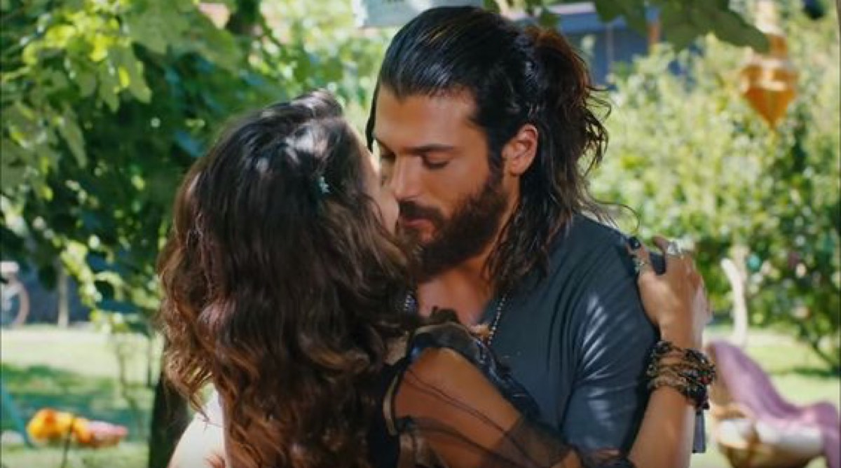 Daydreamer e Can Yaman a novembre confermati spostato Amici a dicembre