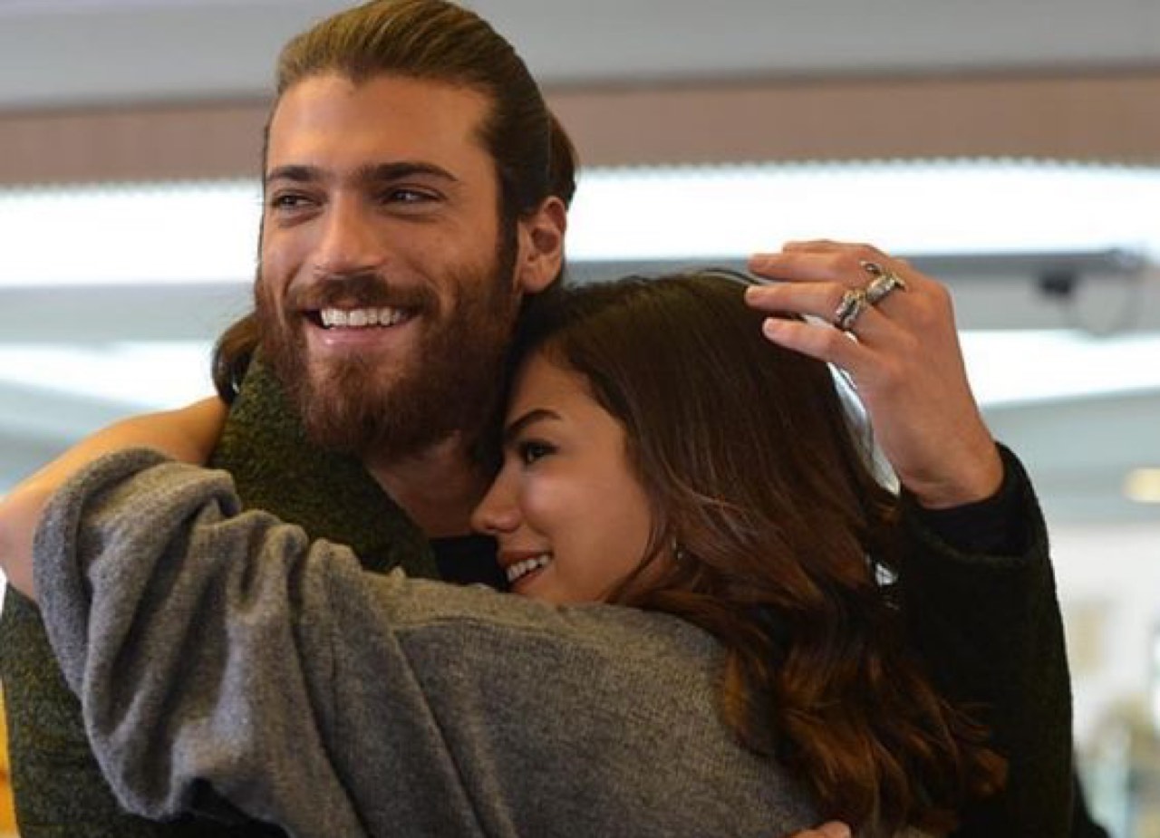 Demet e Can Yaman e il principe azzurro secondo l'attrice turca di Daydramer