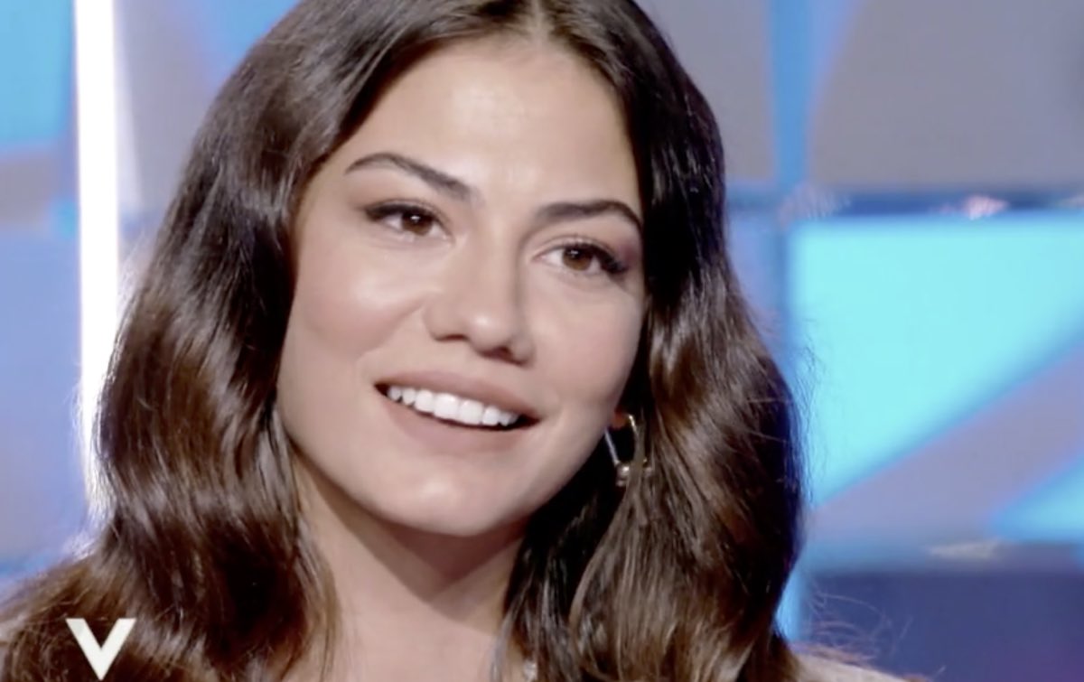 Demet Ozdemir da piccola il rapporto con la mamma e l'amore