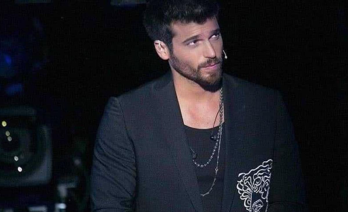 Can Yaman la giacca fashion che tutti stanno cercando di comprare