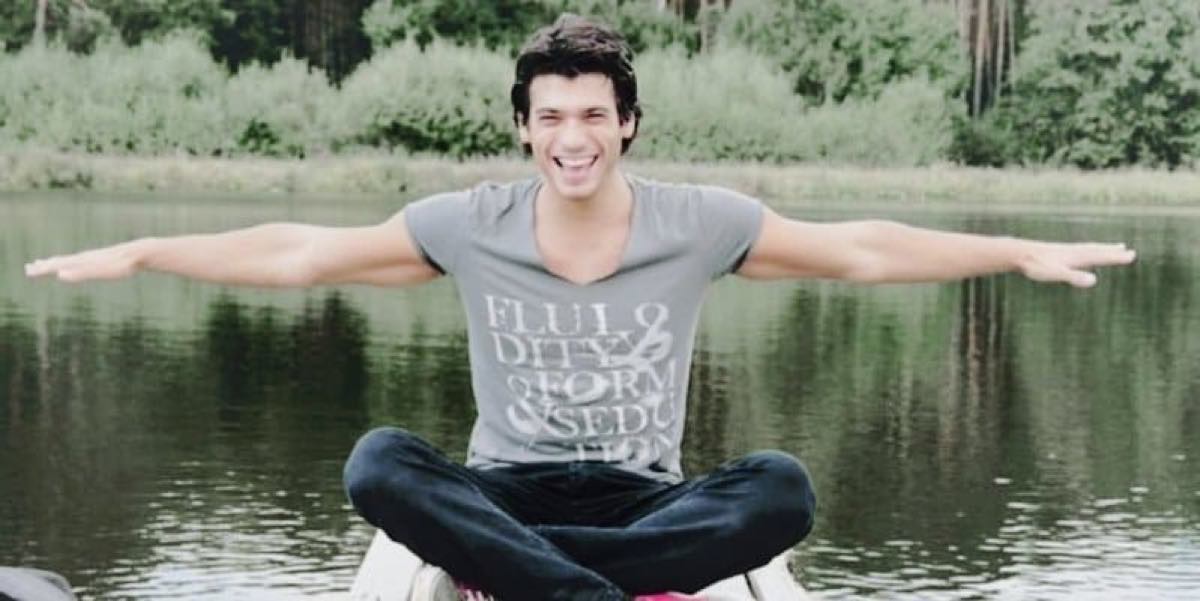 Can Yaman da bambino avete mai visto il suo primo giorno di scuola?