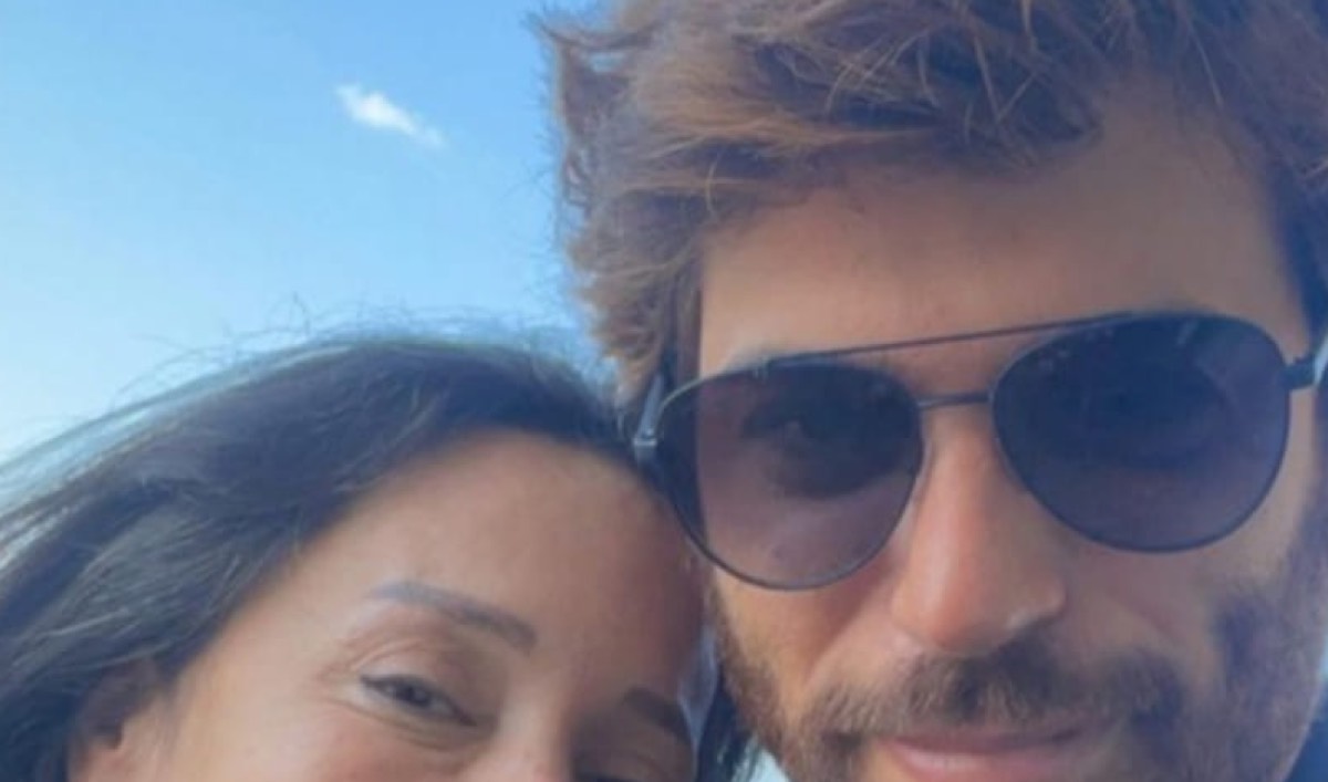 Can Yaman il primo messaggio dopo la chiusura dell'account instagram