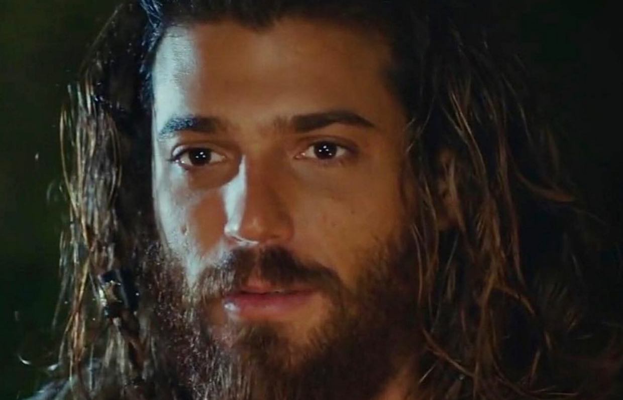 Can Yaman i tweet più belli che non avete ancora letto