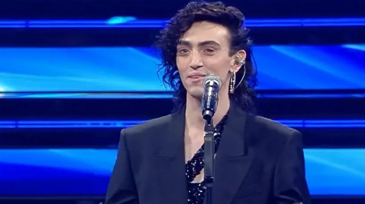 Abito Michele Bravi Sanremo 2022 stilista e look