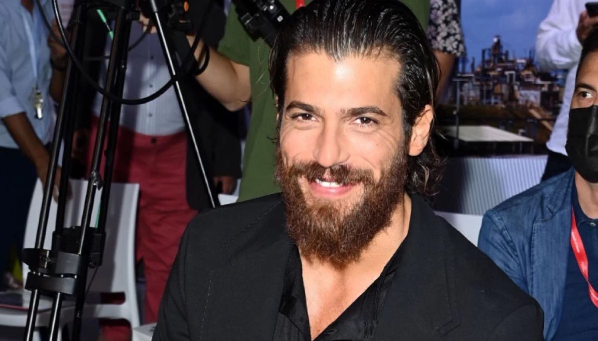 Can Yaman ospite all'Eurovision di Torino cosa si dice