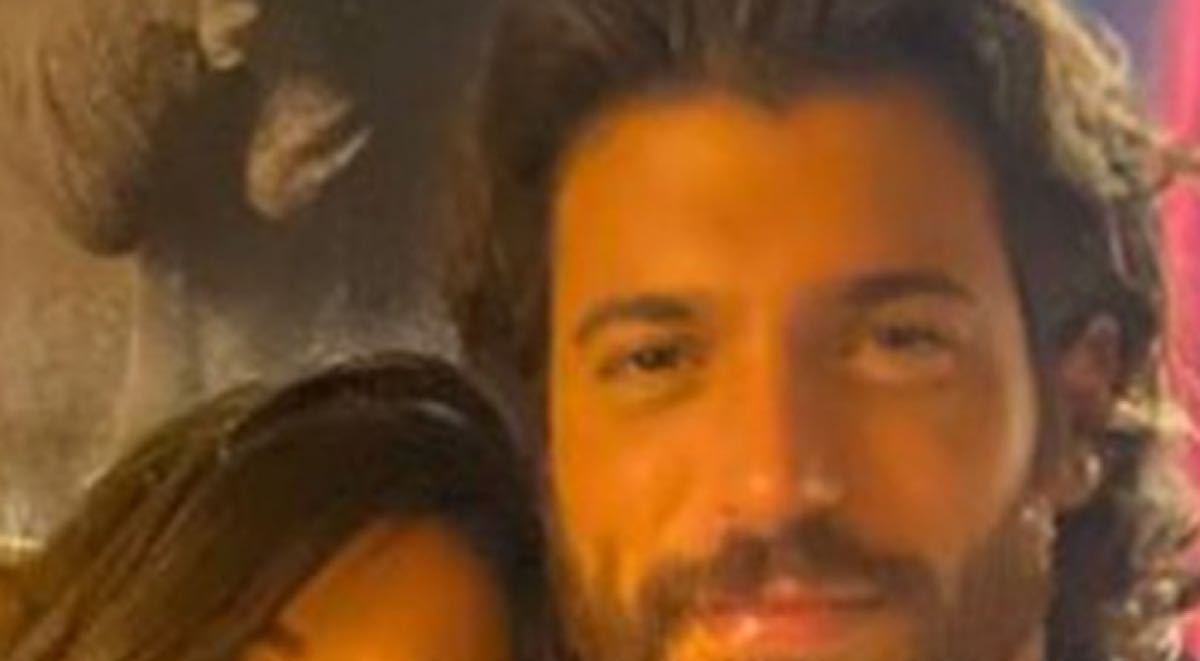 Can Yaman fidanzata attuale con chi passa il tempo fuori dal set