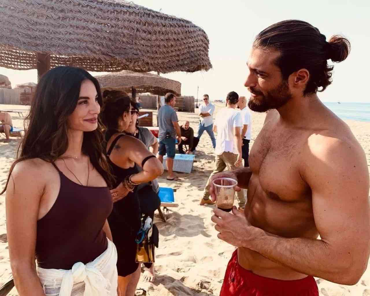 Can Yaman e Chillemi per le il mare è viola ma perchè