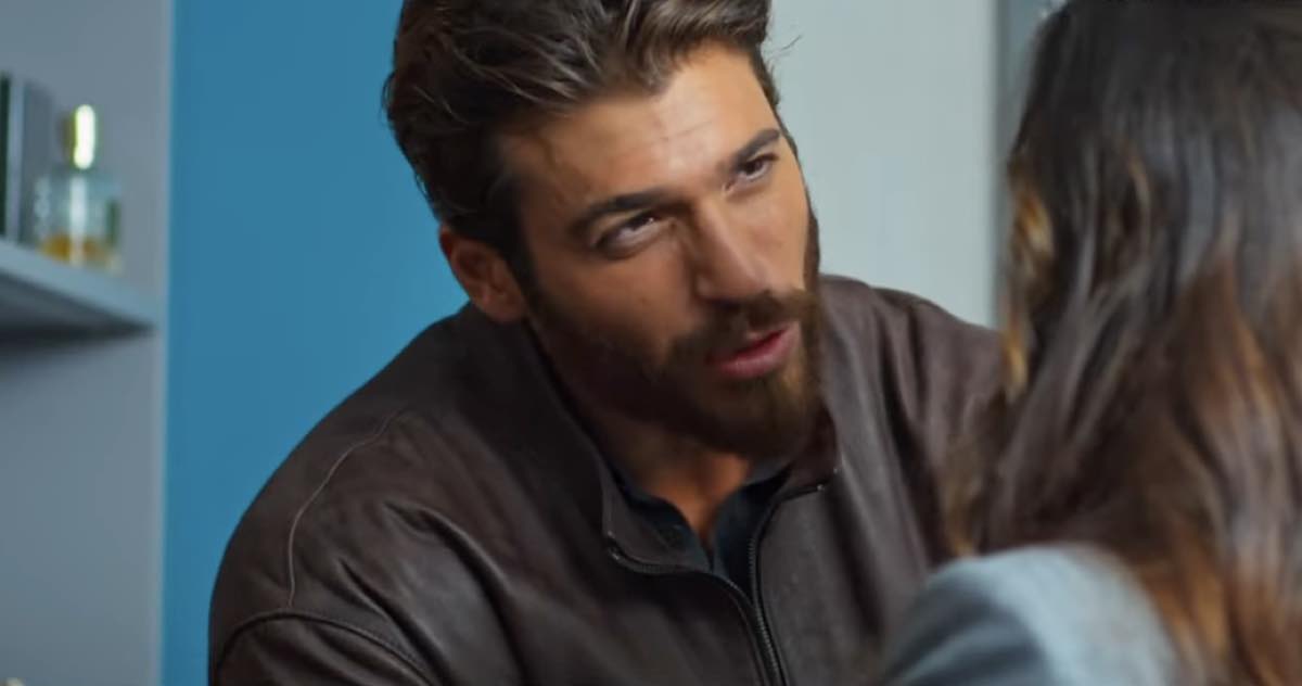 Viola come il mare Francesco rifiuta l'amore e Viola ha un altro uomo