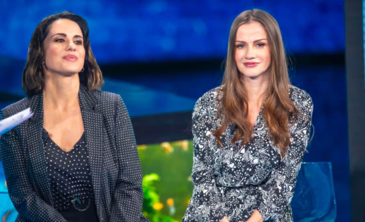 Abito stilista Paola e Chiara Sanremo 2023 chi le veste