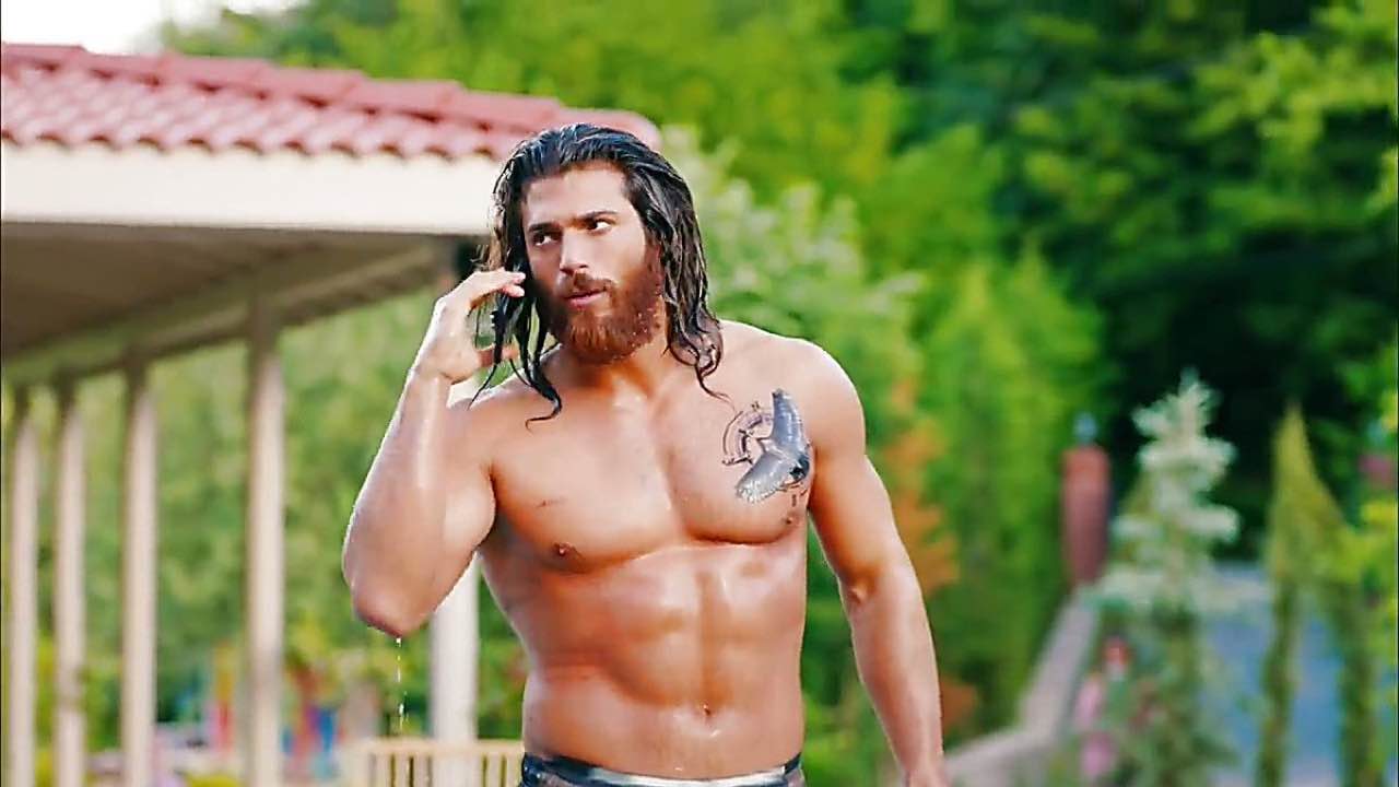 Isola dei Famosi Can Yaman contattato o no ma arriva lui