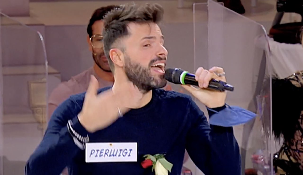 Chi è Pierluigi Uomini e donne: età, cognome, altezza, sosia Ricky Martin