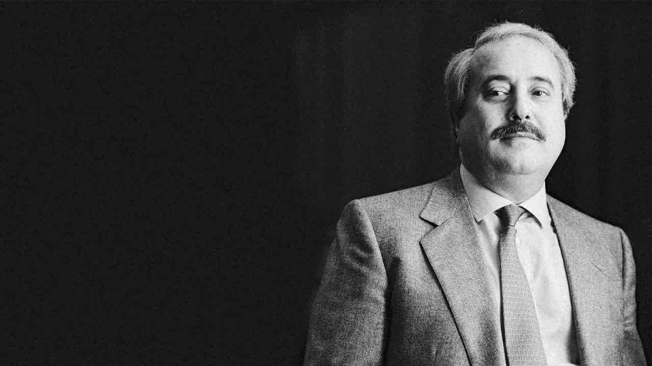 Chi ha ucciso Falcone il grande magistrato anti mafia?