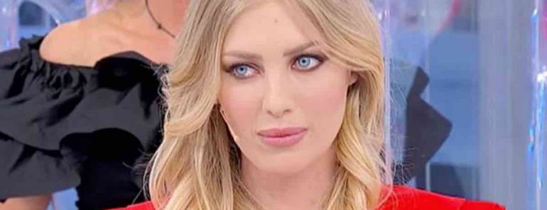 Chi ha scelto Nicole di Uomini e donne tra Carlo e Andrea la scelta