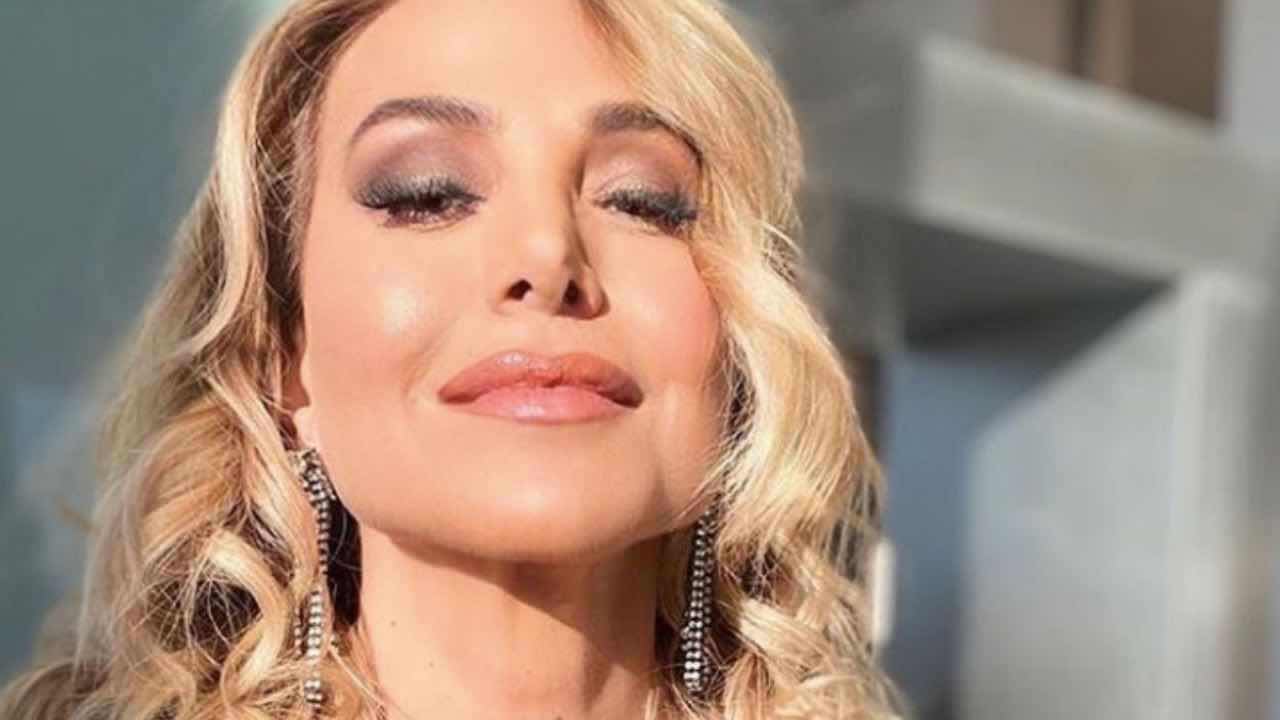 Chi è che sostituisce Barbara D'Urso alla conduzione di Pomeriggio 5?