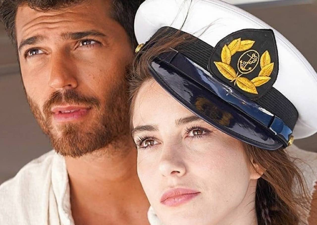 Can Yaman e Ozge tornano con Mr.Wrong e volano ancora più lontani