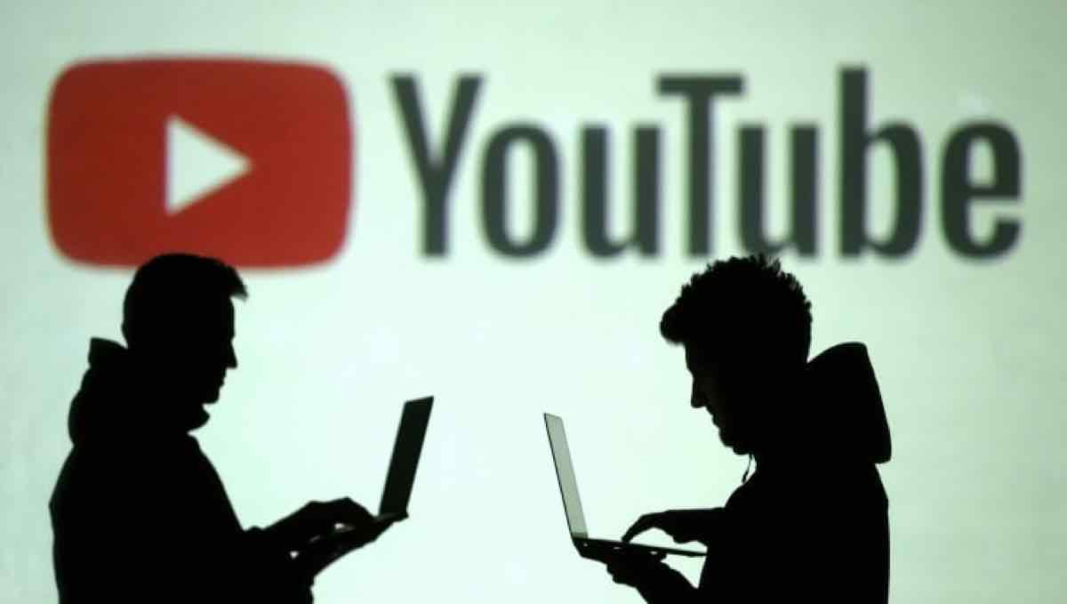 Chi è lo youtuber arrestato accusato di violenza sessuale su un ragazzo di 13 anni