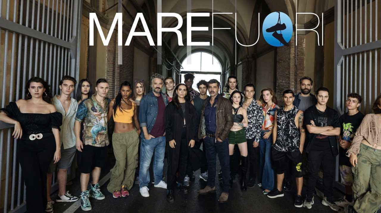 Mare Fuori il cast a Sanremo: lo stile dei protagonisti e chi li veste