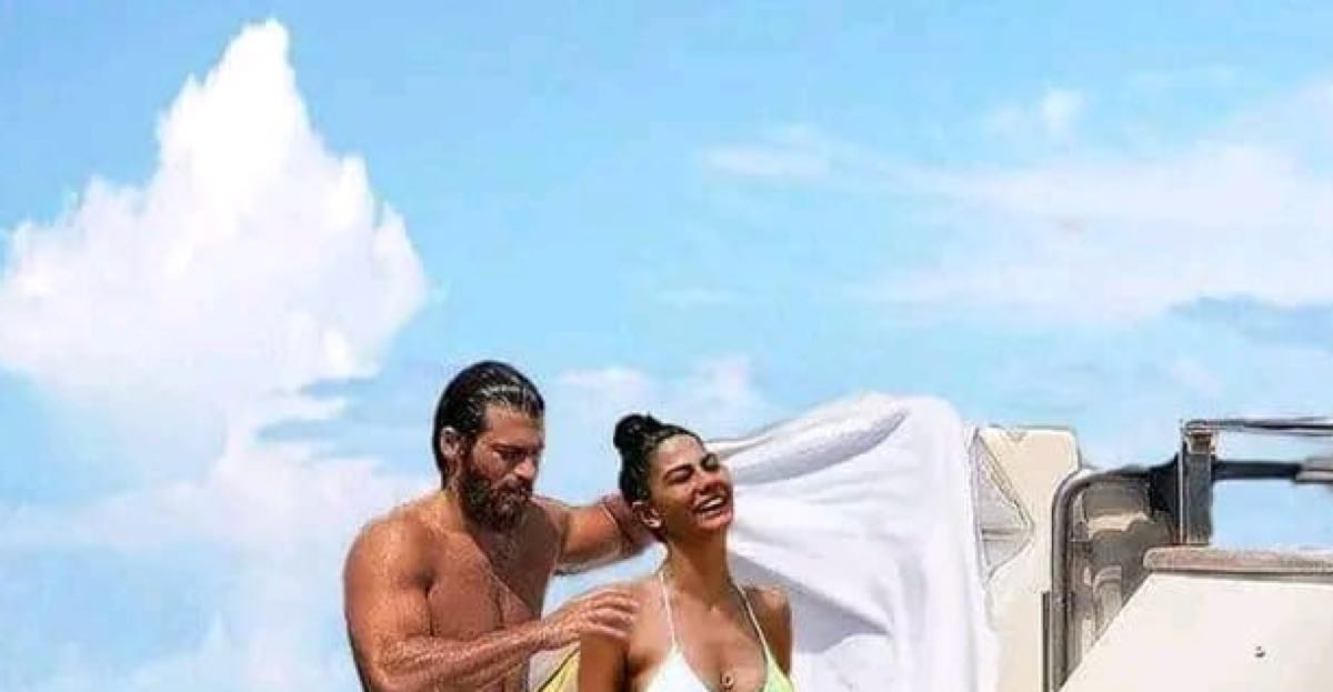 Quando Can Yaman e Demet erano in barca da soli e di amavano in segreto