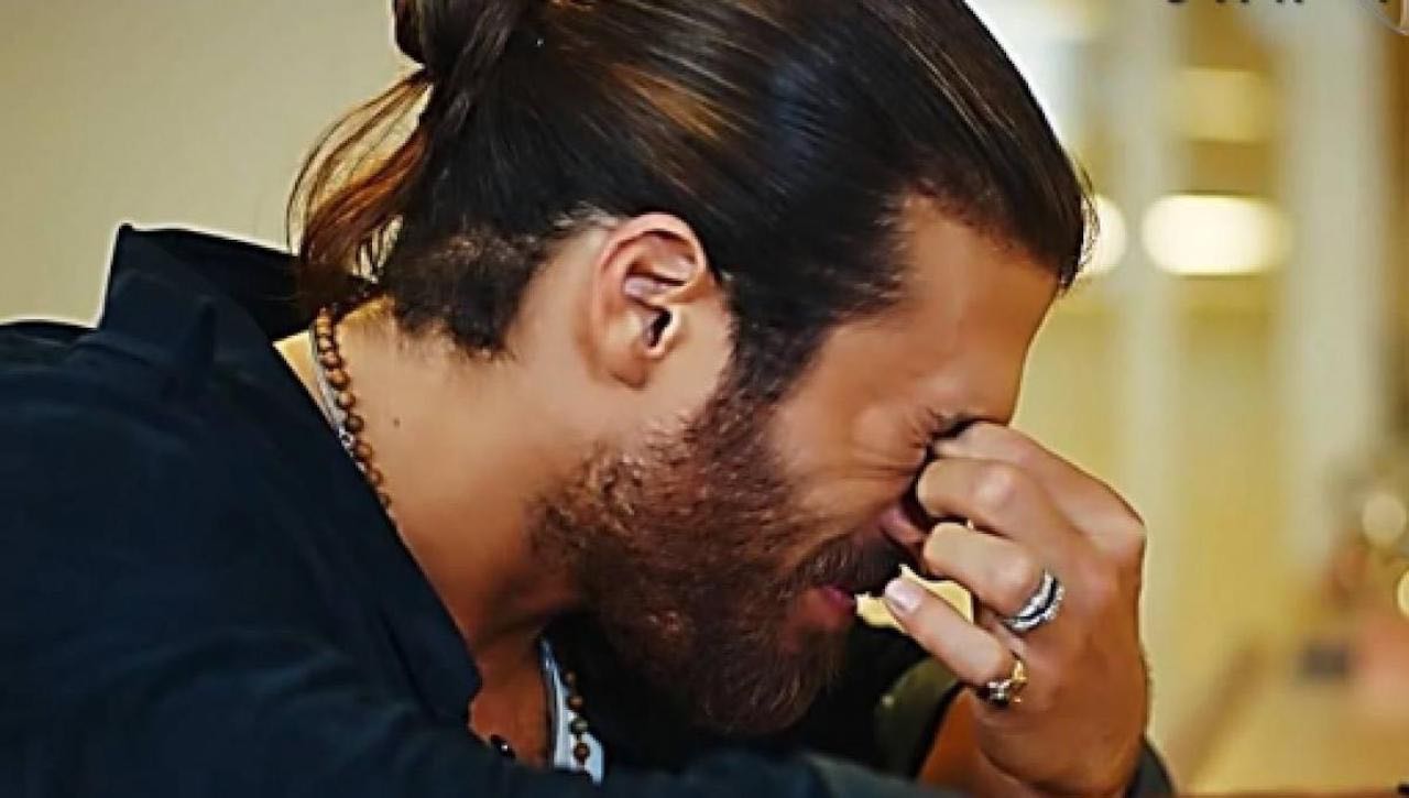 Can Yaman è stato scaricato: l'attore non capisce i motivo