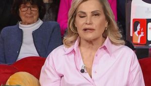 Simona Ventura paralisi facciale malattia: nome della paresi