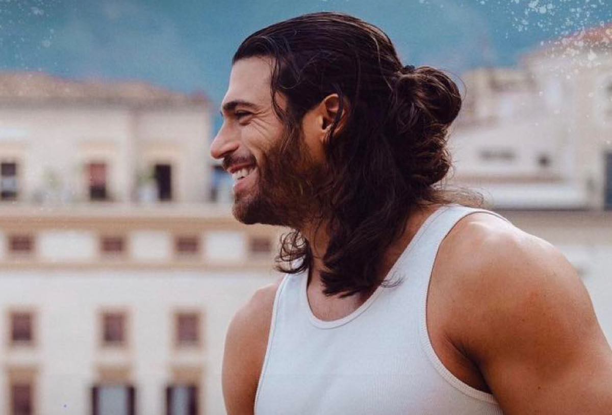 Can Yaman dichiarazione d'amore alla Chillemi:"Io con lei farei anche..."