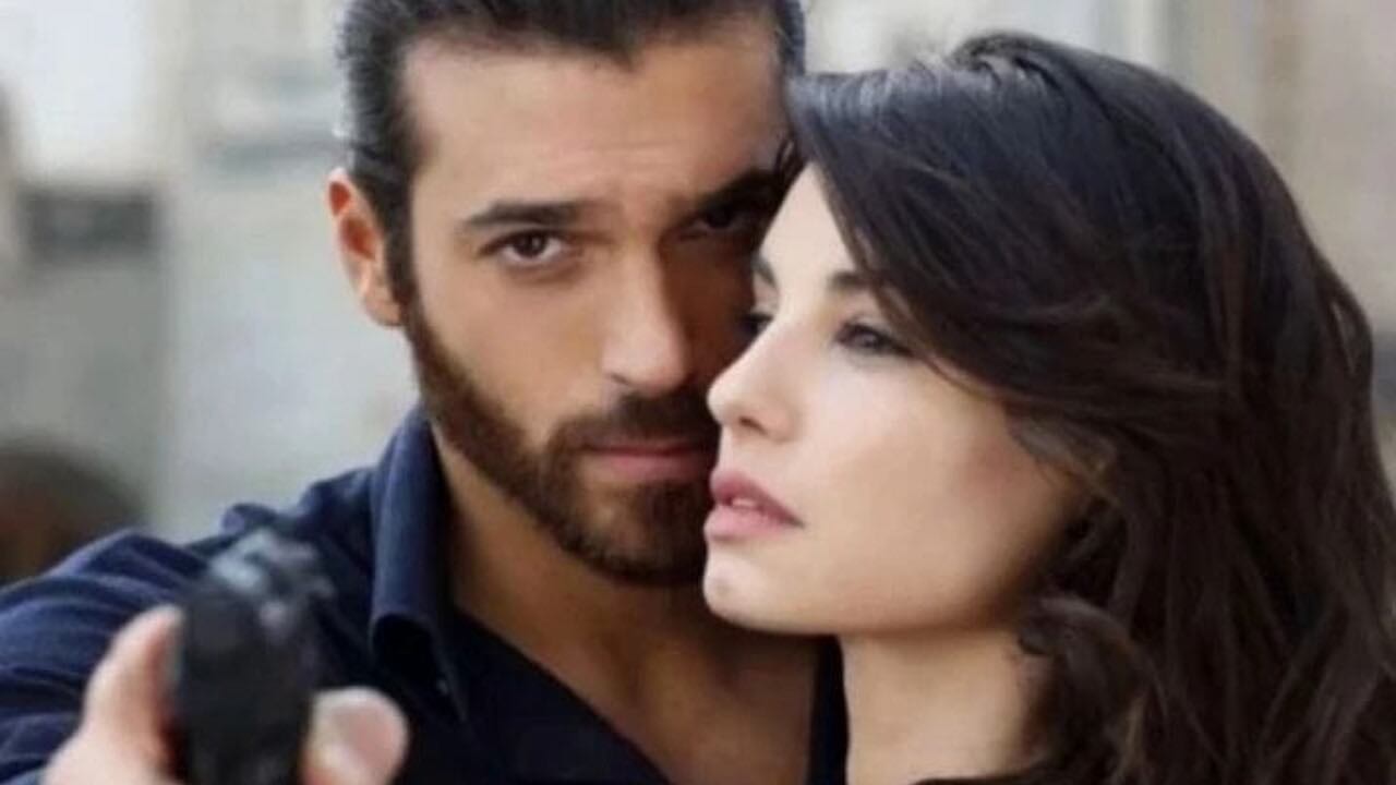 Can Yaman e Francesca Chillemi lite a distanza i rapporti si sono rotti