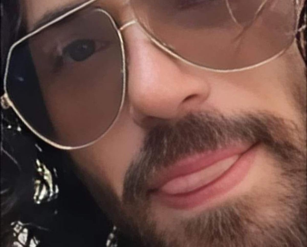 Delusione Can Yaman non ci si comporta così e le fan si arrabbiano