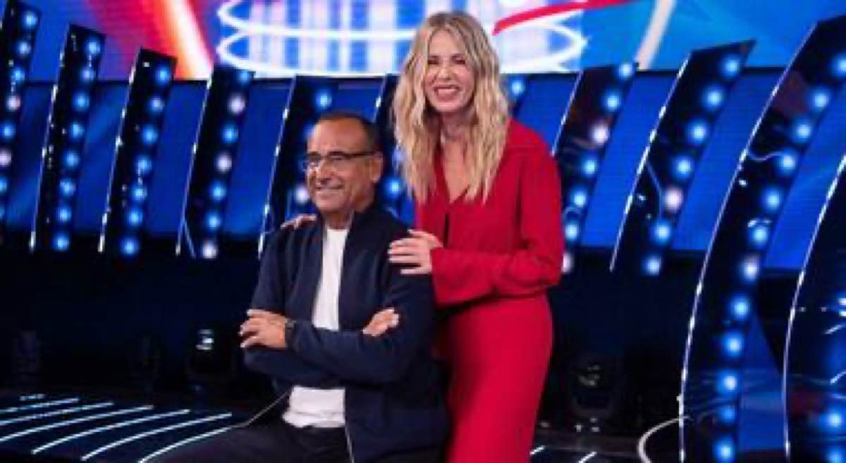 Abito stilista Alessia Marcuzzi Tale e quale, chi la veste e look