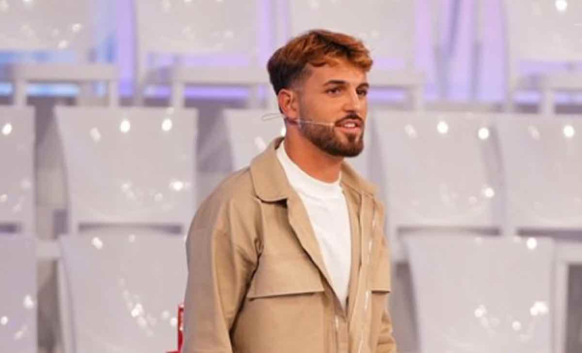 Alfonso Grande Fratello: età, altezza, cognome e lavoro dell'ex fidanzato di Federica