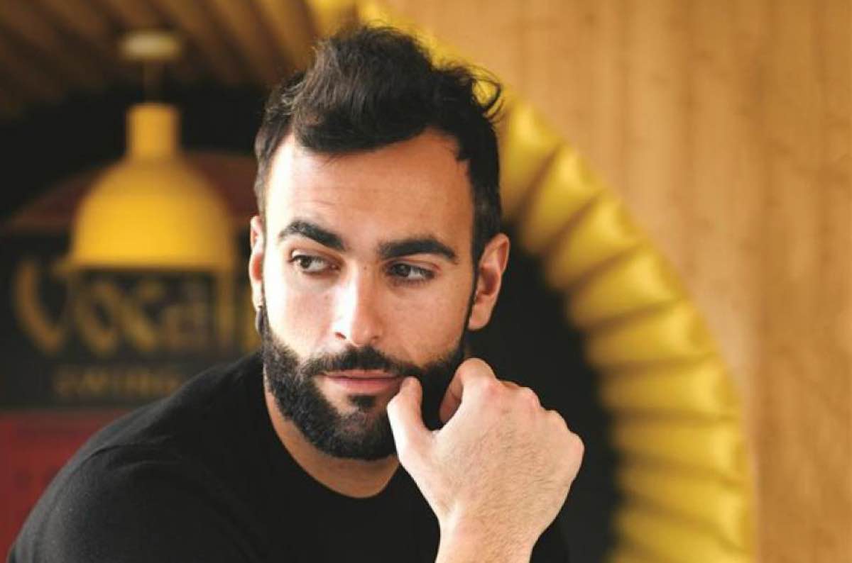 Marco Mengoni altezza peso ed età: vita privata e la morte della mamma