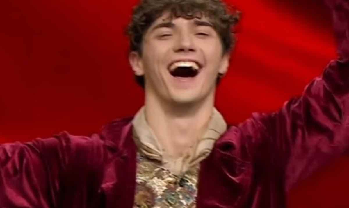 Nikita Perotti età altezza peso e vita privata del ballerino di Ballando