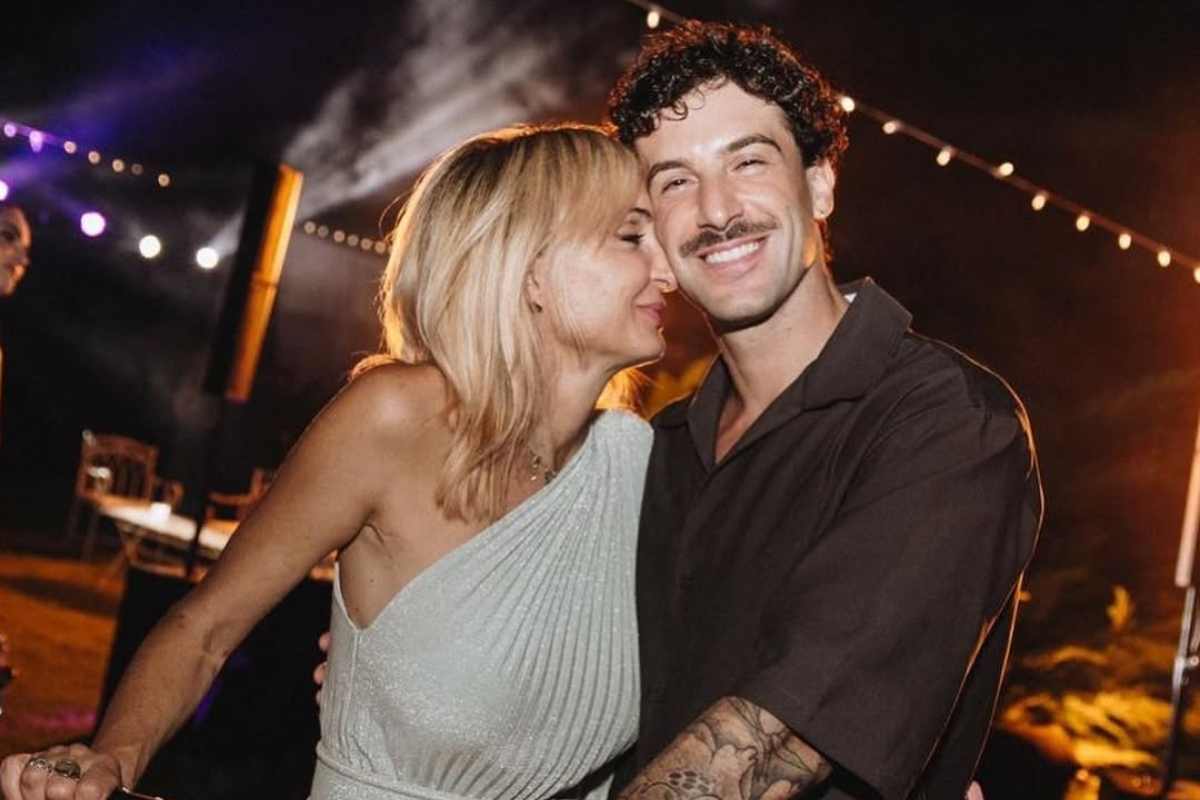 Amici Andreas Muller racconta pianto figlie