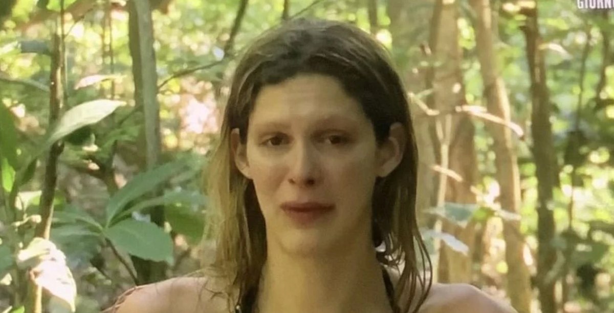 Carly Tommasini com'era prima: la foto da uomo della naufraga dell'isola dei famosi