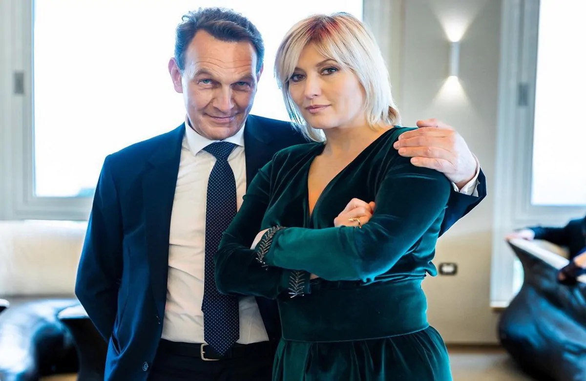 Un Posto al Sole anticipazioni: Roberto sceglie Lara ma una telefonata ribalta tutto!