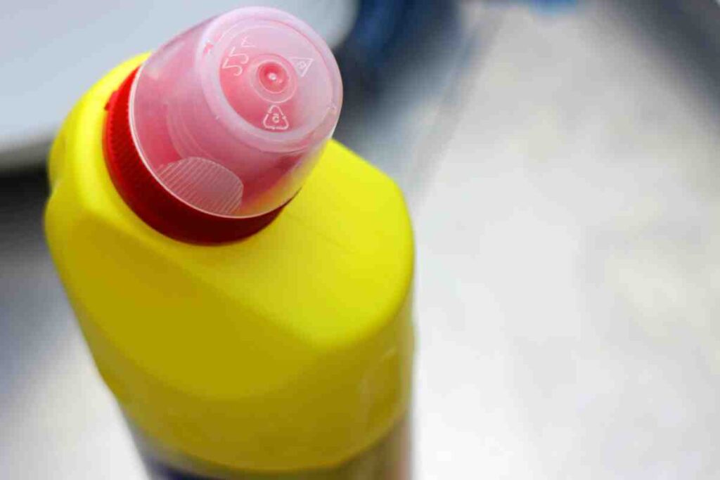 Candeggina in casa? Altro che potere pulente, tutta la verità