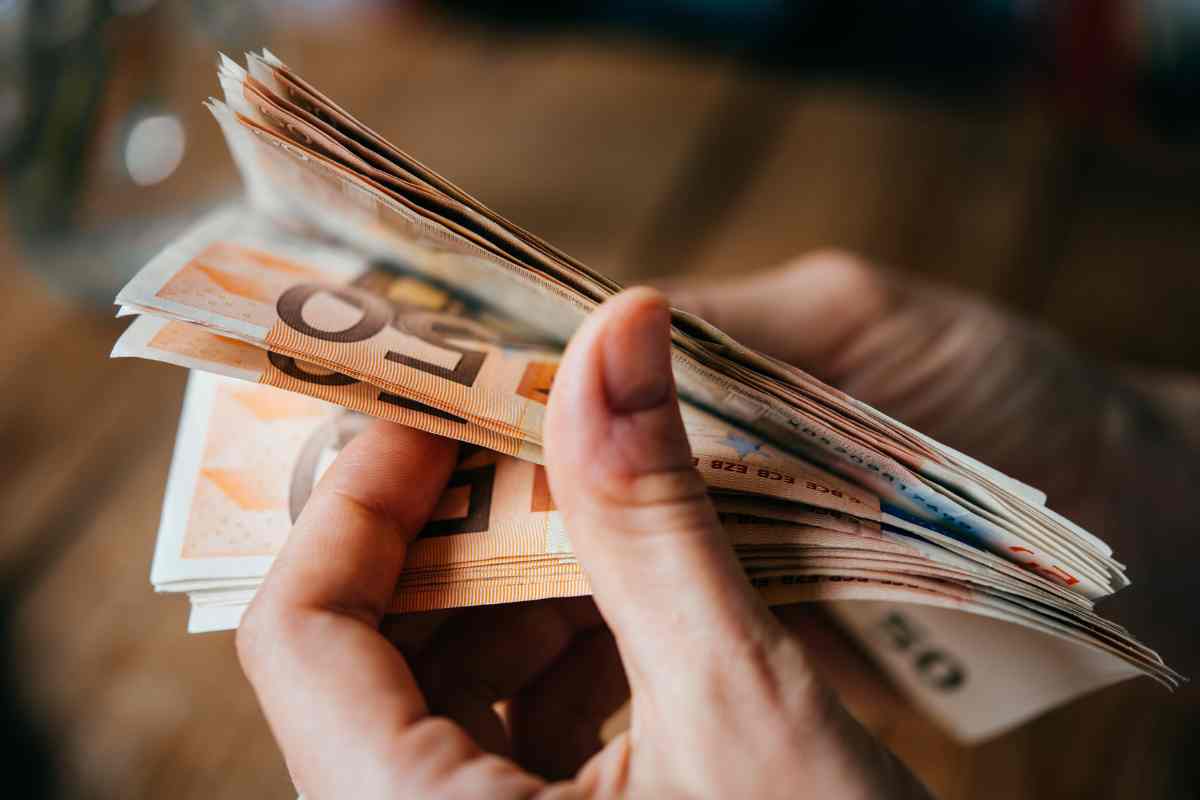 Tra agosto e settembre arrivano 200 euro