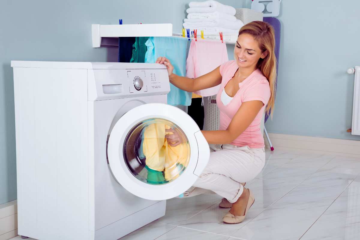Per risparmiare, non fare più la lavatrice notturna