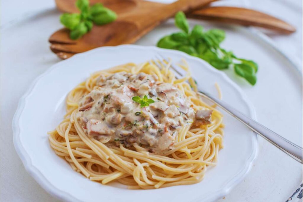 pasta al tonno, con l'ingrediente segreto lo rendi un piatto degno di chef